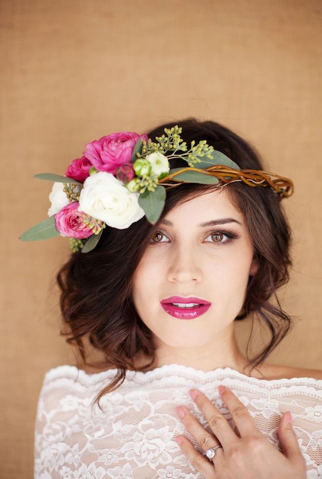 Peinados con flores 5 opciones para tu boda  Comunidad  GAMA Italy